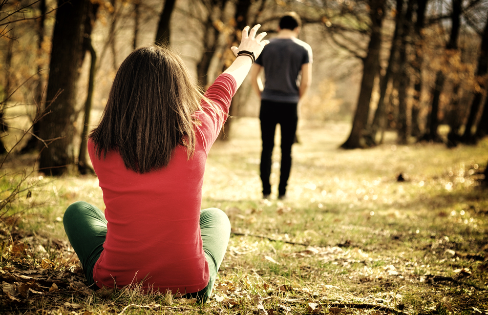4 Warning Signs It Time To Leave A Relationship